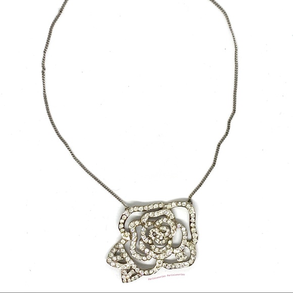 CHANEL Silver Rare Crystal Coco Camellia - Picture 11 of 14